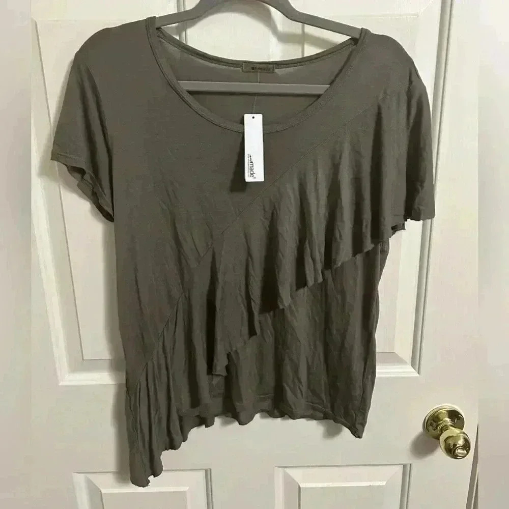 Revolve LA MADE Short Sleeve Ruffle Accent Top Green Size Small NWT